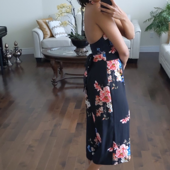 A floral patterned jumpsuit - Picture 4 of 4
